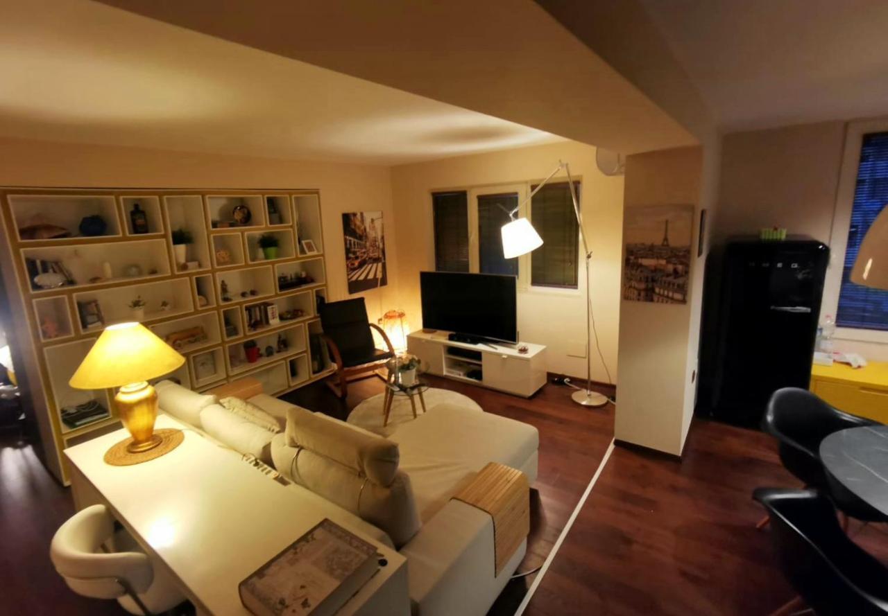 Апартаменты The Cozy Flat Тирана Экстерьер фото