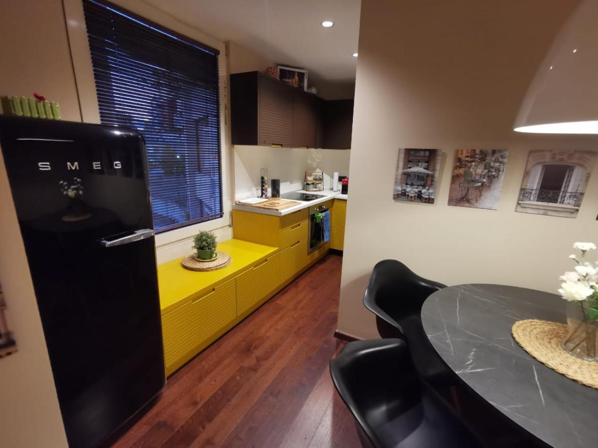 Апартаменты The Cozy Flat Тирана Экстерьер фото